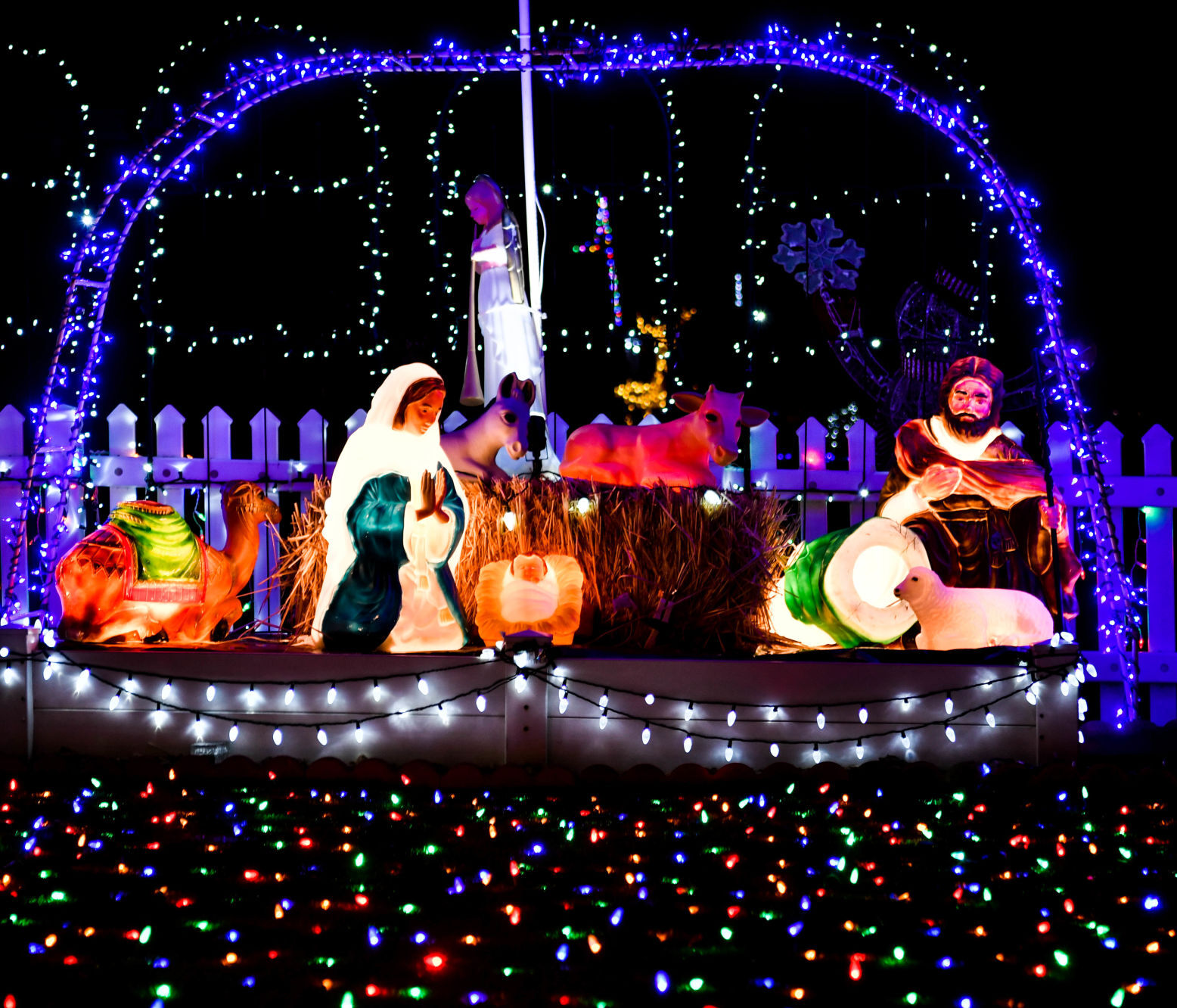 2021 Lompoc Decoration 412 South Sage 02.JPG